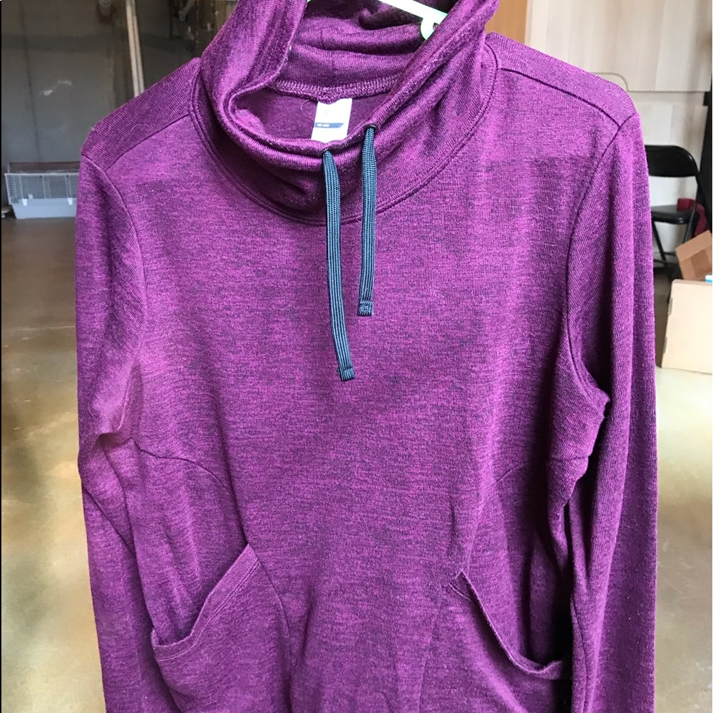 Old Navy Sweatshirt
